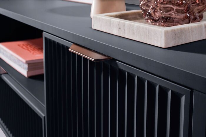 Ława LINK 90 cm granat indygo stolik kawowy ryflowany front uchwyt miedź półka
